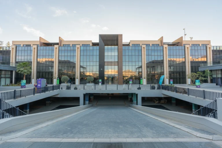 وزارة الشؤون البلدية و القروية و الإسكان (7)