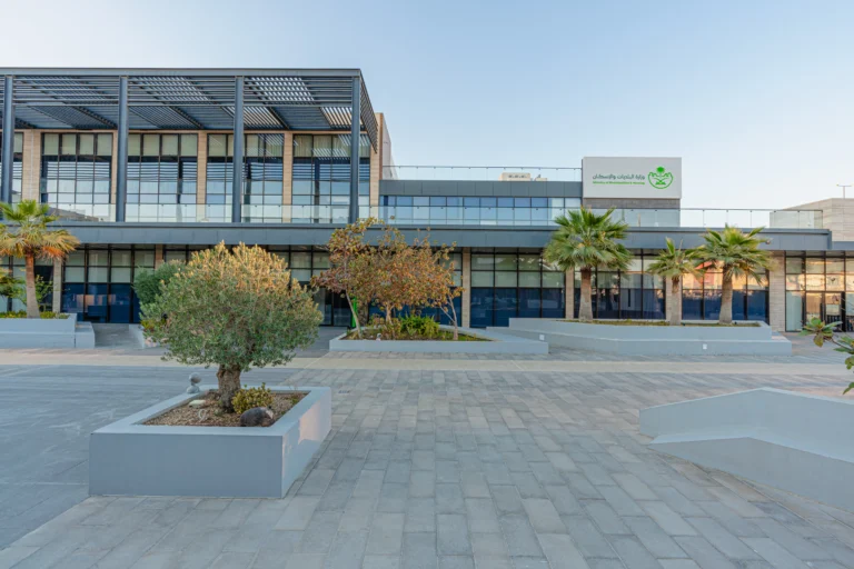 وزارة الشؤون والبلديه والقرويه والإسكان (4)